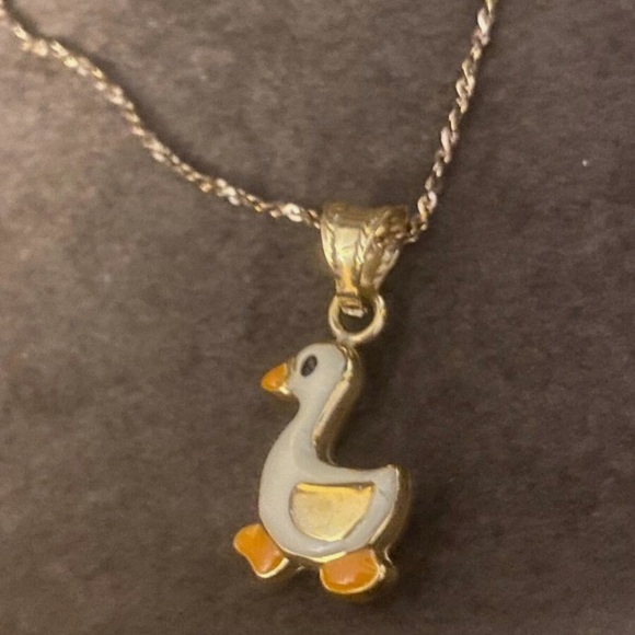Birk’s 18K Gold Duck Necklace - Picture 7 of 7